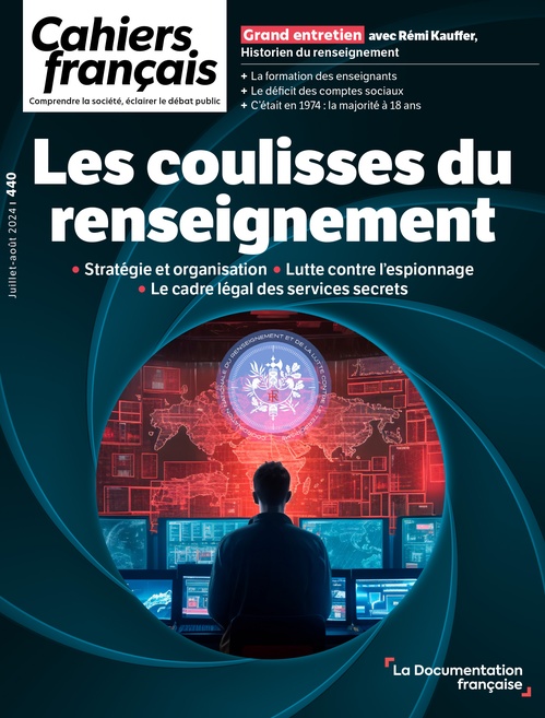 ebook cover of Les coulisses du renseignement - N°440, by Collectif