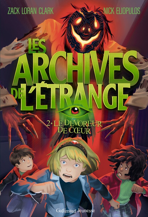 Couverture ebook de Les Archives de l´étrange (Tome 2) - Le Dévoreur de coeur, de Nick Eliopulos, Zack Loran Clark