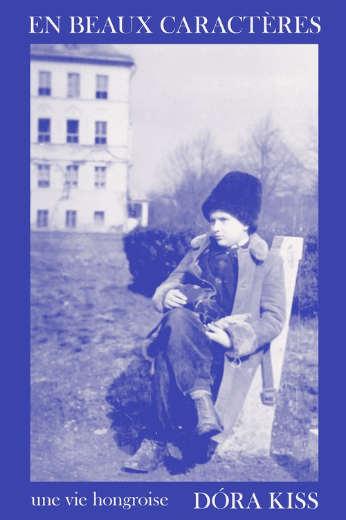 Couverture ebook de En beaux caractères, de Dóra Kiss