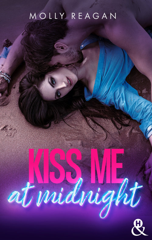 Couverture ebook de Kiss Me At Midnight, de Molly Reagan