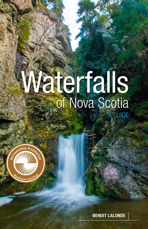 Couverture ebook de Waterfalls of Nova Scotia, de Benoit Lalonde