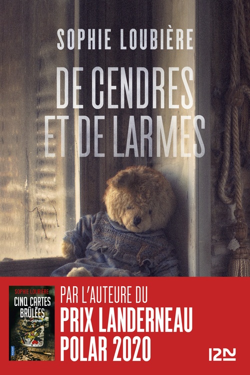 Couverture ebook de De Cendres et de larmes, de Sophie Loubière