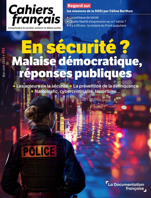 Couverture ebook de En sécurité ? - N°451, de Vincent Strubel, Iannis Roder, Bertrand Mathieu, Dominique Rousseau, Michel Gandilhon, Estelle Davet, Arnaud Latil, Virginie Malochet, Jacques de Maillard, Floran Vadillo, Annie Kensey, Serge Berstein