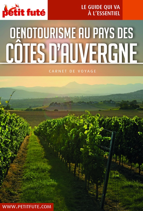 ebook cover of OENOTOURISME AU PAYS DES CÔTES D'AUVERGNE 2022/2023 Carnet Petit Futé, by Collectif petit futé