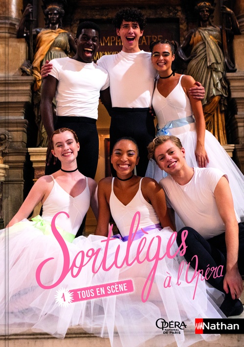 Couverture ebook de Sortilèges à l'Opéra - Tome 01 Tous en scène, de Cotton Wood