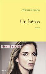 Couverture ebook de Un héros, de Félicité Herzog