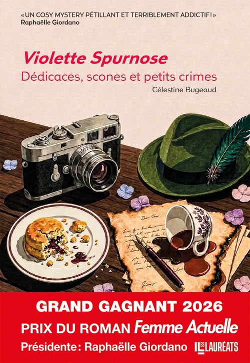 Couverture ebook de Violette Spurnose:Dédicaces, scones et petits crimes Grand Gagnant Prix du Roman Femme Actuelle 2026, de Célestine Bugeaud