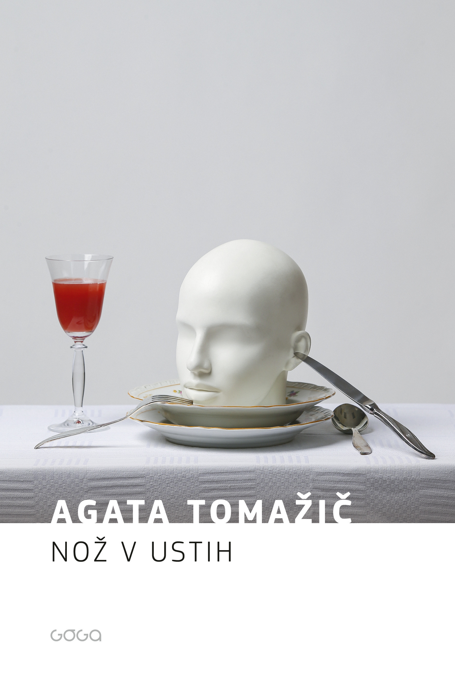ebook cover of Noz v ustih, by Agata Tomazic