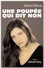 Couverture ebook de Une poupée qui dit non, de Galina Valkova