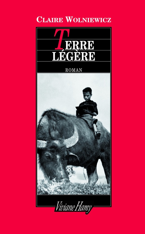 Couverture ebook de Terre légère, de Claire Wolniewicz