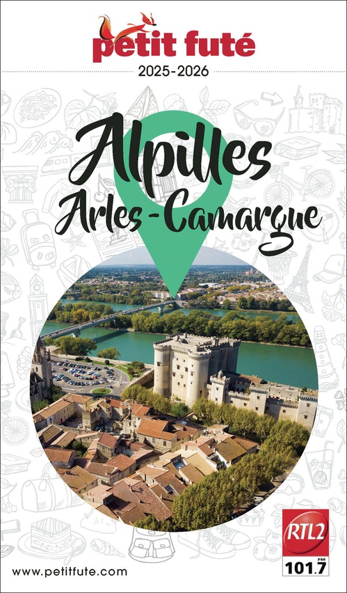 Couverture ebook de Guide Alpilles - Camargue - Arles 2025/2026 Petit Futé: Alpilles - Camargues, de Collectif petit futé